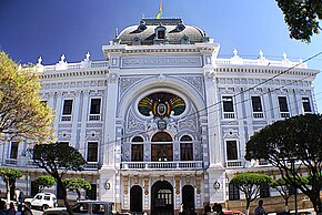 Palacio de la Prefectura de Chuquisaca (Sucre - Bolivia).jpg