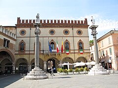 Piazza del Popolo dans le centre de Ravenne.