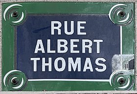 Voir la plaque.