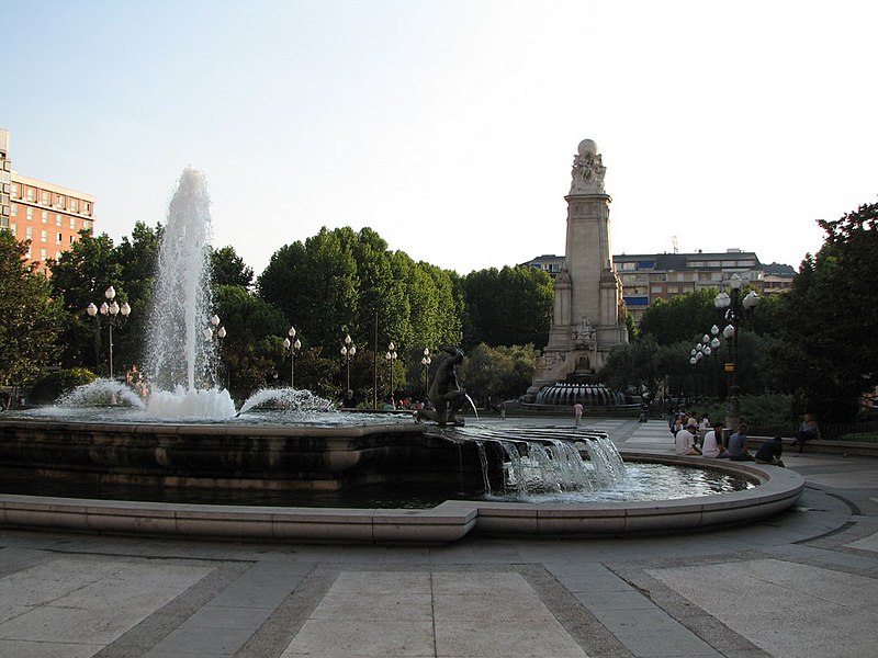 File:Plaza de España (Madrid) 13.jpg