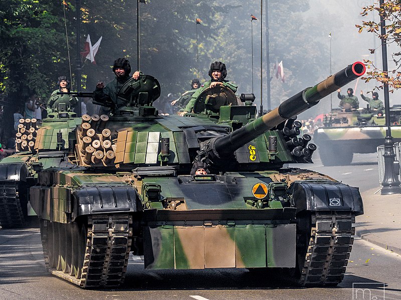 Category:PT-91 Twardy tanks - Wikimedia Commons