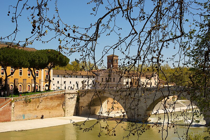 File:Ponte Cestio 2013.jpg