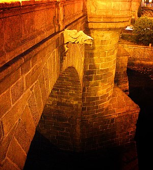 Puente de Toledo en detalle.jpg