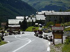 Syd indkørslen til Val-d'Isère fra Iseran passet