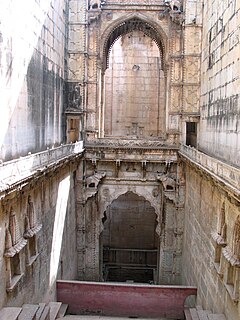 Raniji ki Baori