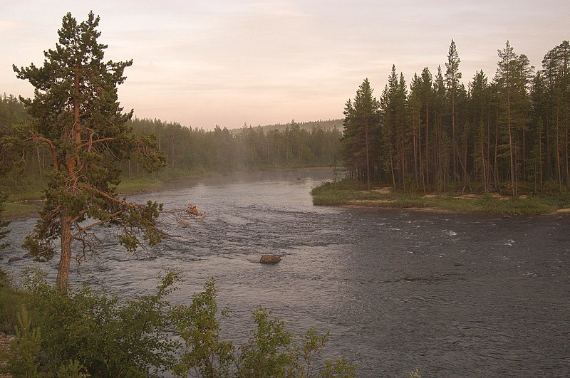 File:River Lutto at night, july 2005 - panoramio.jpg