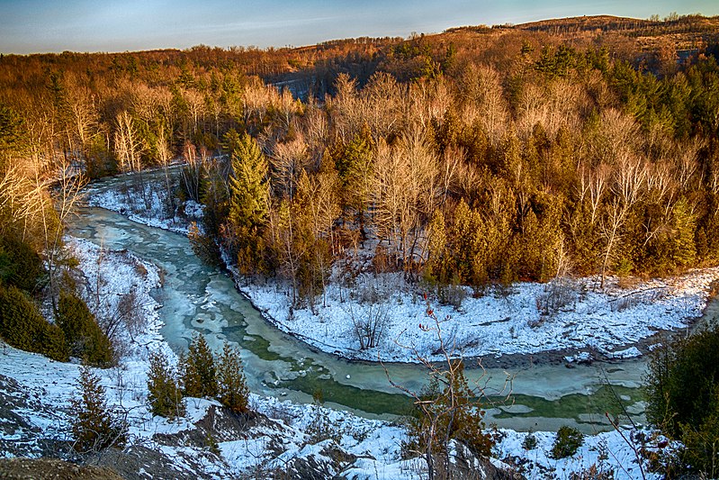 File:Rouge River at Vista Trail.jpg