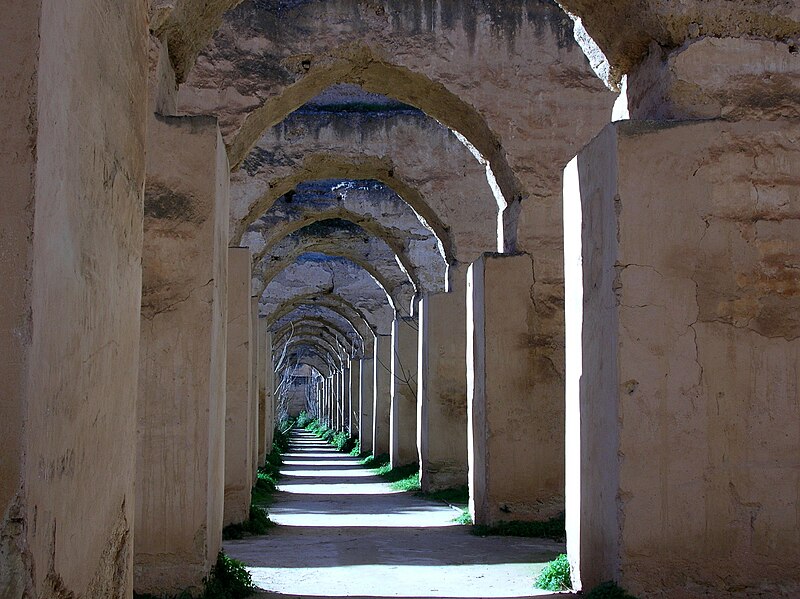 File:Royal stables, Meknes.jpg