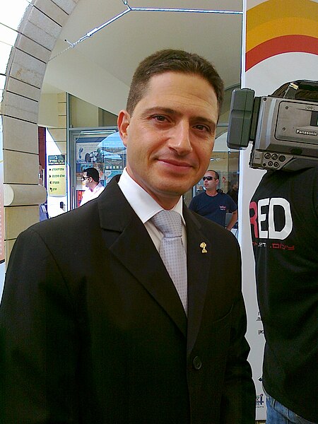 File:Ruvik Danilovich 2012.jpg