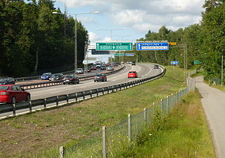 Nuvarande motorväg E4/E20, kallad Vårby backe.