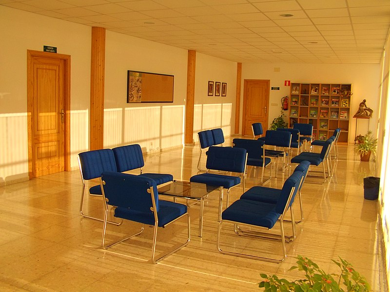 File:Sala alumnado 1.JPG