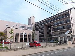 本部の所在する聖霊学園高等学校