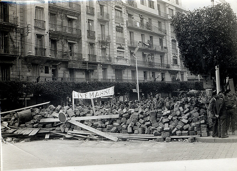 صورة:Semaine Barricades Alger 1960.jpg