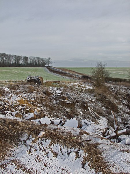 File:South Wold , near Elloughton Dale - geograph.org.uk - 675280.jpg