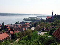 Pogled na del naselja Stari Slankamen