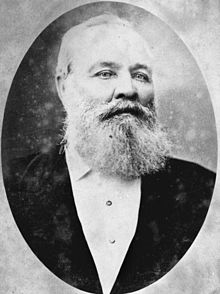 StateLibQld 1 44999 Саясаткер және жайылымшы Уильям Майлз, Брисбен, 1877.jpg