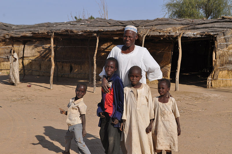 File:Sudan Envoy - Family.jpg