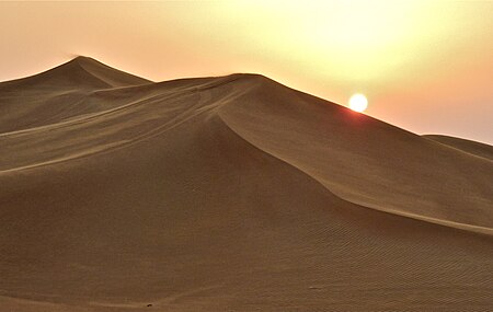 Tập tin:Sunset in desert.jpg