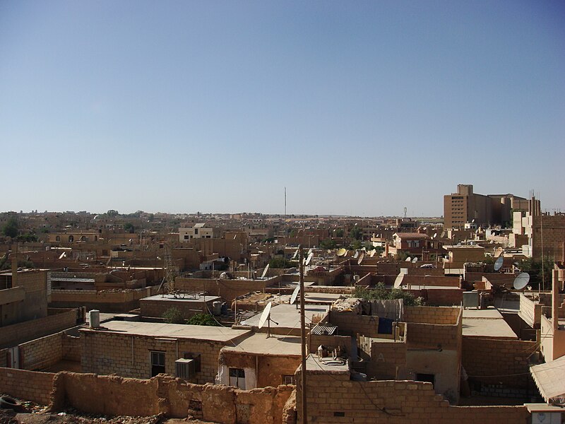 File:Tal hajar Quarter in AL-Hasakah.JPG