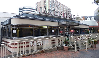 How to get to Tastee Diner with public transit - About the place