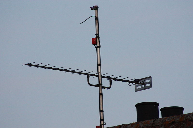 File:Television antenna, Downpatrick, April 2010 (02).JPG