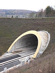 Tunnel Feuerfelsen