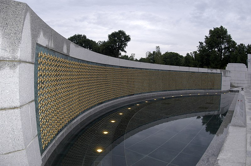 File:US Navy 040526-N-0295M-036 The Commemorative Area of the National World War II Memorial.jpg