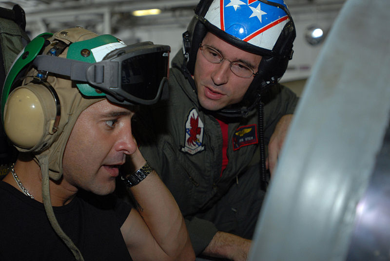 File:US Navy 080925-N-7730P-058 Singer and song writer Scott Stapp sits in the front seat of an F-A-18F Super hornet.jpg