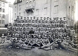 De sista värnpliktiga på regementet år 1927.