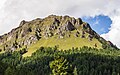 Bergtocht van Val Sinestra naar Zuort. Rotsen boven Val Sinestra.