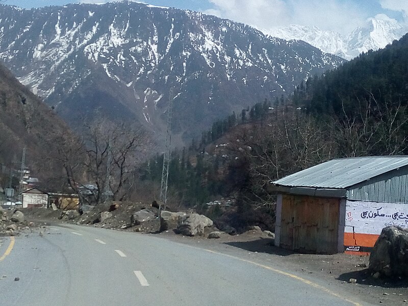 File:View of mountain of Kaghan Valley from Balakot street.jpg