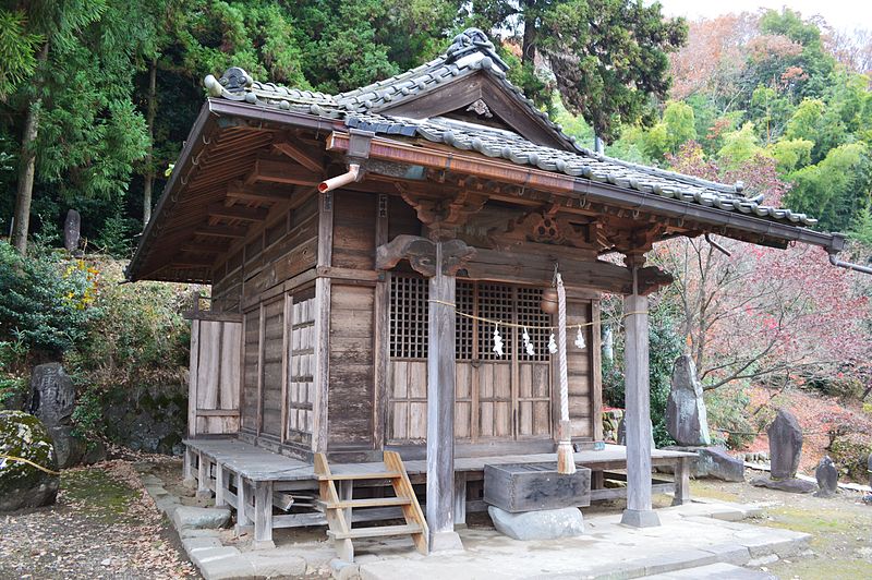 File:Wakaikaho-jinja honden.JPG