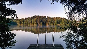 Weitsee (Schnaitsee) in autumn.jpg