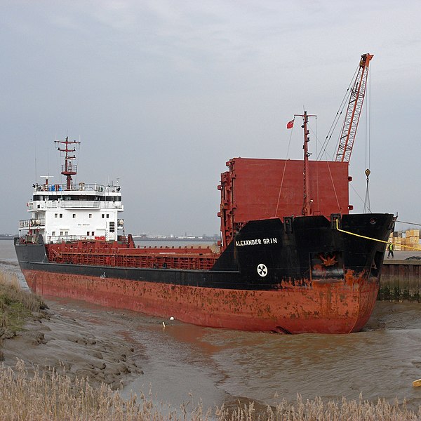 File:"Alexander Grin" at Old Ferry Wharf, Barrow Haven - geograph.org.uk - 1759864.jpg
