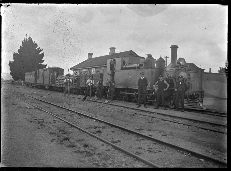 File:"L" class steam locomotive no. 207 (4-4-2T type) at Greytown Railway Station - ATLIB 292912.png