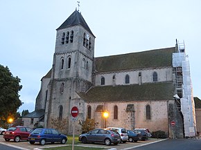 Église Saint-Pierre de Chilleurs-aux-Bois.JPG