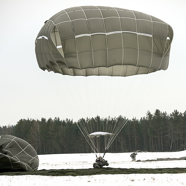File:173rd Infantry Brigade Combat Team (Airborne) equipment and personnel drop in Grafenwoehr, Germany 140129-A-BS310-422.jpg