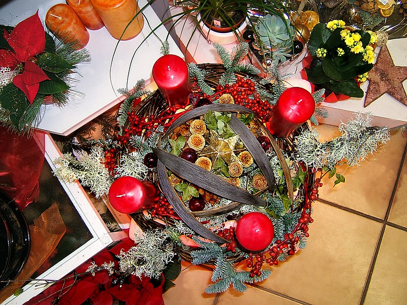 File:2007-12-17FloristryAdvent13.jpg