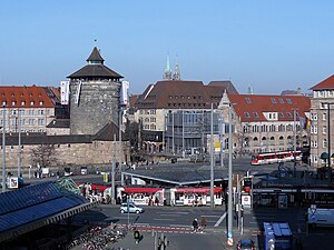 Nürnberg Hauptbahnhof: Lage, Verkehrsanbindung, Infrastruktur