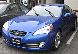 2010 Hyundai Genesis Coupe 3.8.jpg