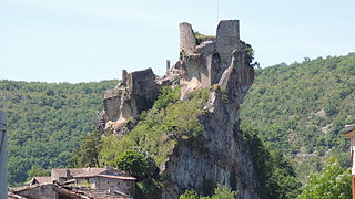 Руины замка Пен