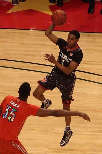 File:20140402 MCDAAG Tyler Ulis pass.JPG