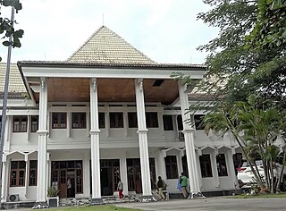 <span class="mw-page-title-main">East Timor Supreme Court of Justice</span> Independent judicial arm of the state of East Timor