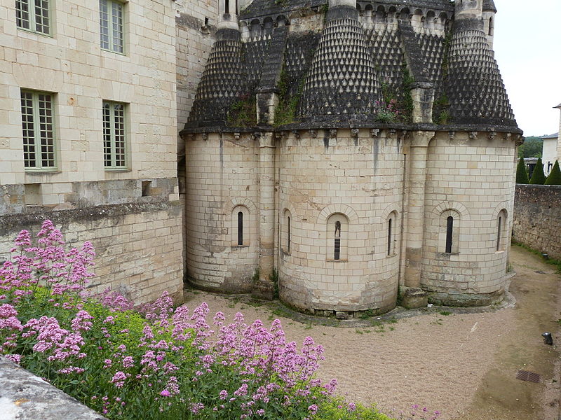 File:Absidioles de la cuisine.JPG