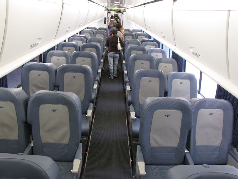 File:Acela Express business class viewed from ceiling.jpg