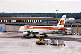 Airbus A320-211 Iberia.jpg