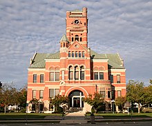 Noble County courthouse. Albion-indiana-courthouse.jpg
