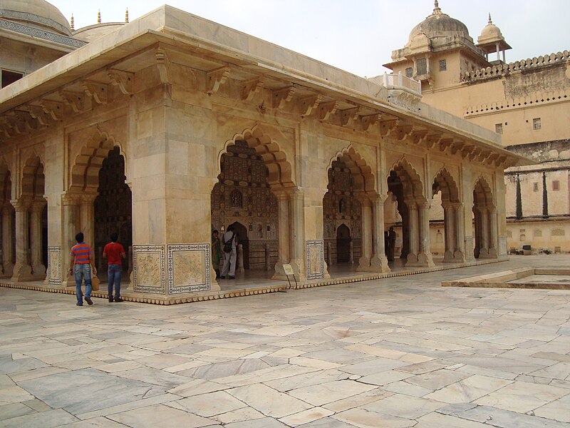 File:Amber Fort - Diwan-i Khas.jpg