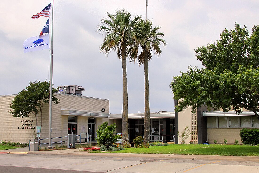 File:Aransas county courthouse 2014.jpg