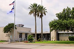 Aransas county courthouse 2014.jpg